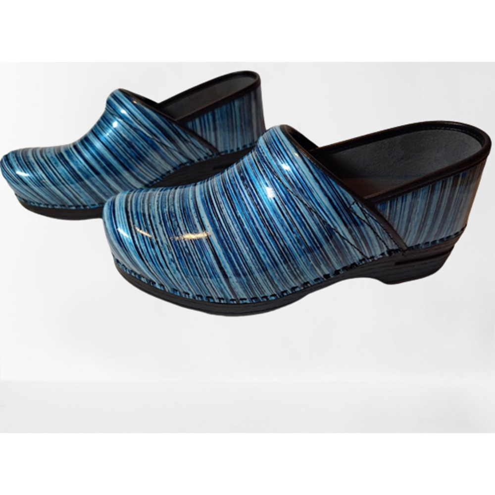 Dansko Women's Clogs XP - NWOT - Sz 41